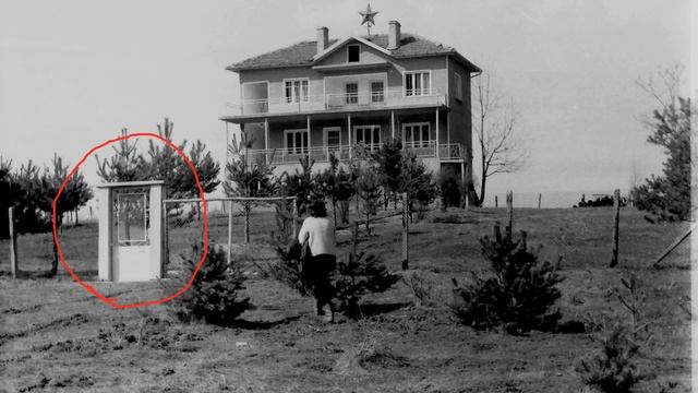 РЕКВИЕМ ЗА ТРИТЕ ХИЖИ смотреть онлайн