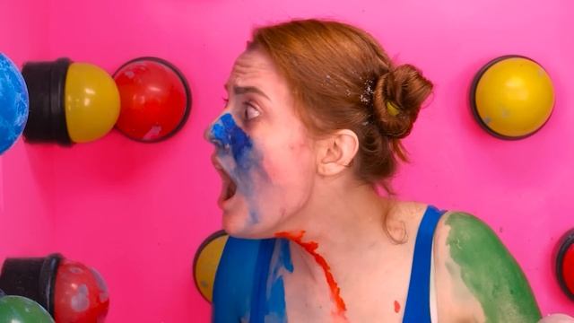 1000 Загадочных Кнопок и Только Одна Тебя Спасет | Смешные Челленджи с Едой от RaPaPa Challenge