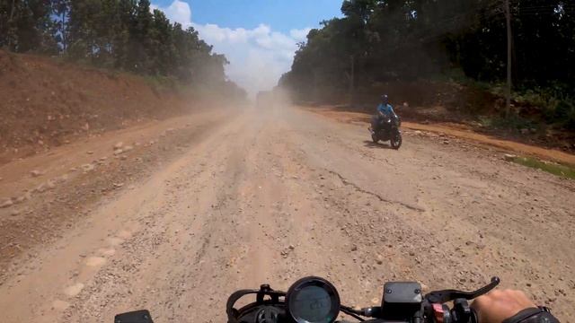 Made it to KATHMANDU! Frenchy goes on mood swings on Nepali "Highway" - Nepal Motovlog EP03 смотреть онлайн