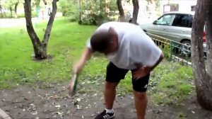 За ВДВ! Бьют бутылки об голову!