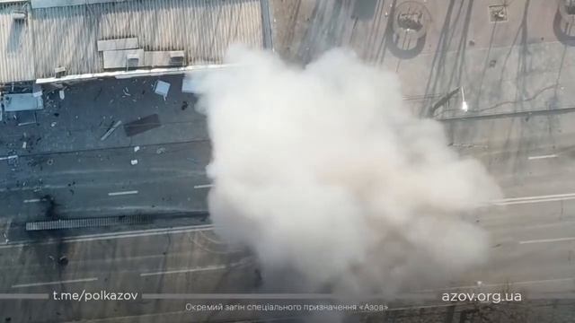 Зачем вы сюда приперлись?Вас суда не звали и вот вам приемом "хлебом солью" смотреть онлайн