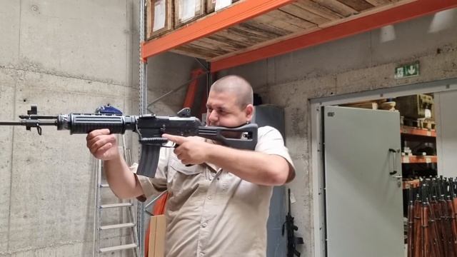 Сингапурски авторамт ср 88 Singapore assault rifle SR 88 смотреть онлайн