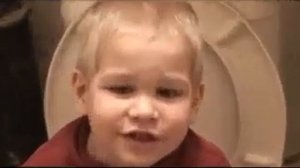 какающий мальчик