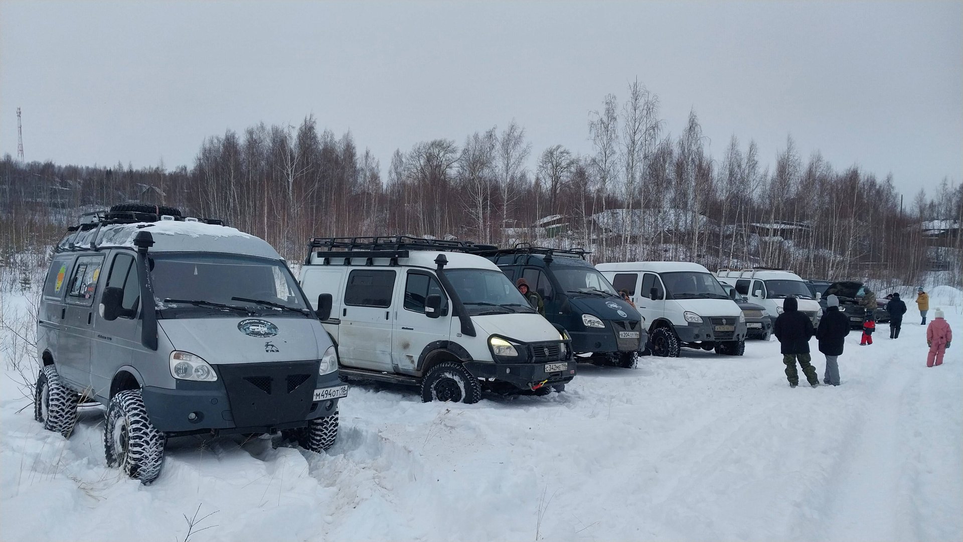 Предновогодняя поездка на гору Бунар. Сломали привод, крестовину, полуось, тягу! Ёлка Хоровод Салют! смотреть онлайн