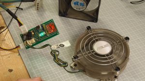 Управление с термоконтролем корпусных компьютерных вентиляторов, на RP2040