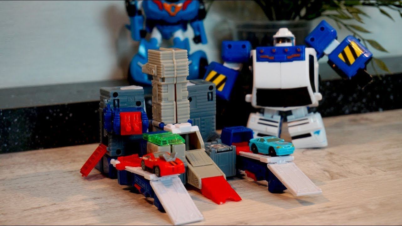 Тоботы и Робот - Трансформер - Парковка. Видео с игрушками для мальчиков смотреть онлайн