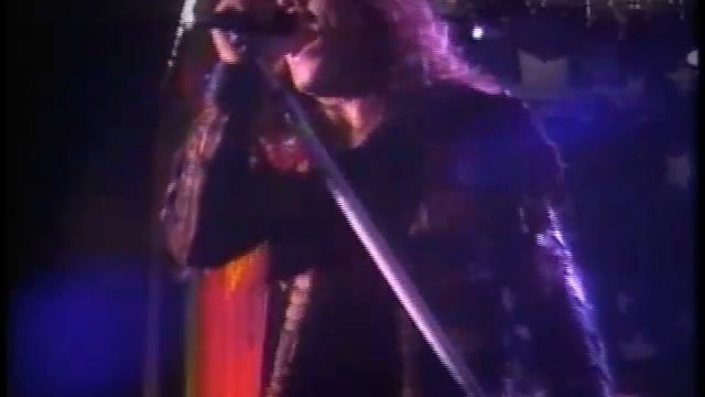 Bon Jovi - "Lay Your Hands On Me" (13 августа 1989 года. Московский музыкальный фестиваль мира) смотреть онлайн