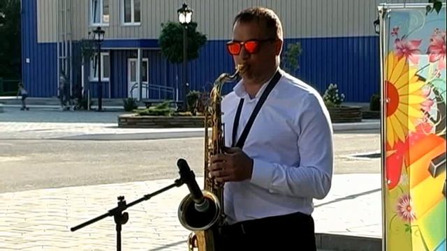 Певица и саксофон - Кавер дуэт "Solo KiS" - Соловьевы Константин и Светлана. смотреть онлайн