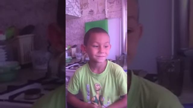 Племянника укусила 🐝 пчела смотреть онлайн