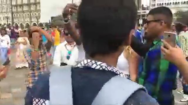 Блондинка в Индии // Blonde In India