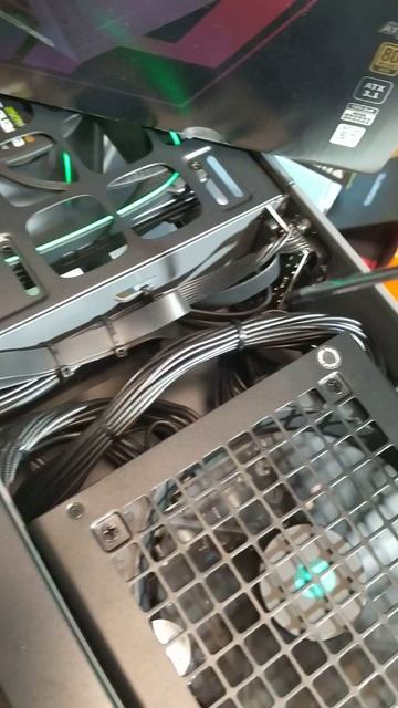 Какой выбрать блок питания для компьютера в корпусе Geometric Future Model 5? Длиной 140мм модульный смотреть онлайн