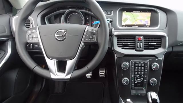 Volvo V40 T2 122PK Nordic+ - Styling kit- 18" - Dakspoiler смотреть онлайн