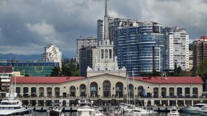 Обзорная экскурсия по Сочи с посещением парка Ривьера, дачи Сталина и теплохода Дагомыс.