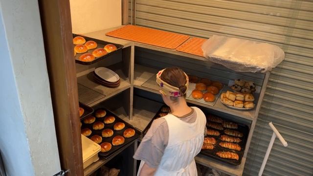 $140K Debt? This Tiny Bakery Brings $20K A Month!