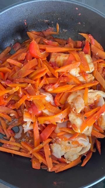 Треска с овощами #shortsvideo #fish #easyrecipe