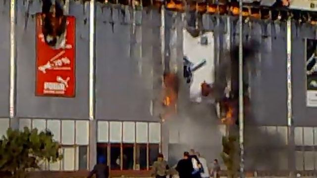 Пожар в Симферопольском торговом центре FM 1. смотреть онлайн