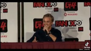 Том Фелтон отвечает на вопросы.... 🐍🐍💚😏