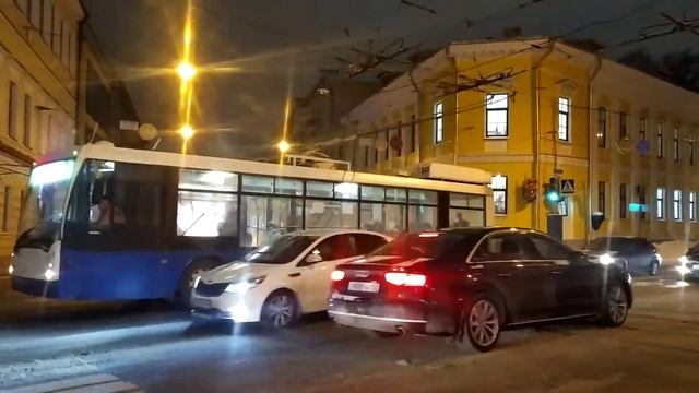 Троллейбус ТролЗа-5265.00 Мегаполис 1411 смотреть онлайн
