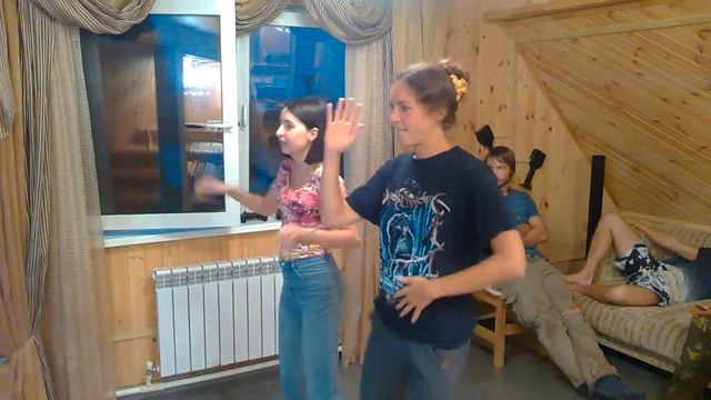 Кто кого перетанцует смотреть онлайн