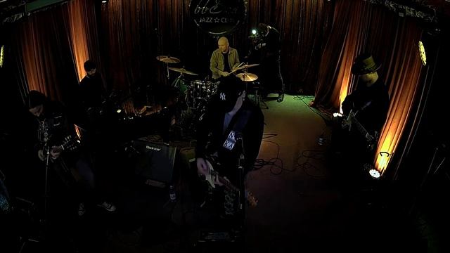 Группа «Lunar Brothers» - Концерт в "BB Sea" Jazz Club смотреть онлайн