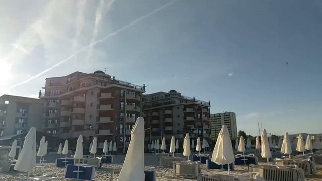 Пляж возле моего отеля. смотреть онлайн