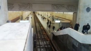 Станция метро партизанская