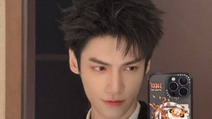 Ло Юньси- любитель попеть для фанатов