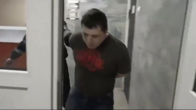 Выпускной УЛИМА в отделении полиции Кишинева 2018 смотреть онлайн