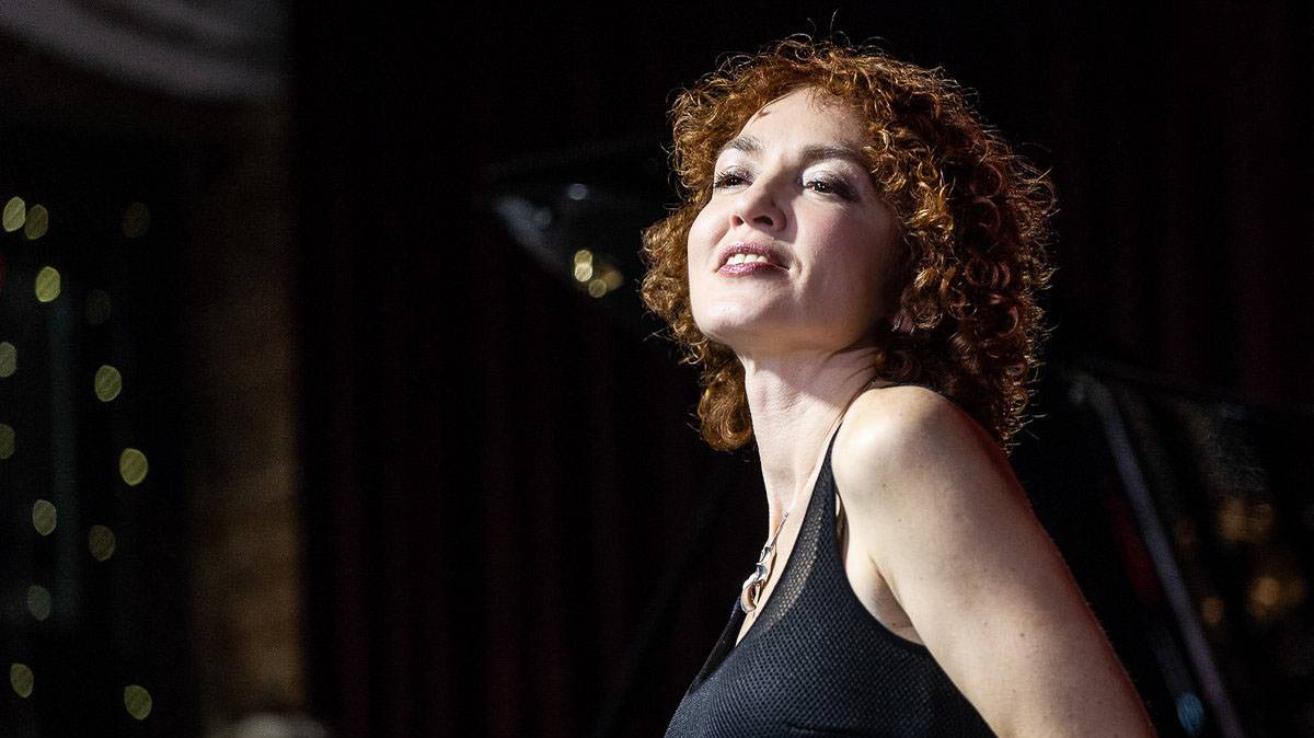 Анна Бутурлина - 002 Когда весна (музыка А. Бутурлина, слова А. Эйдельман, А. Бутурлина)