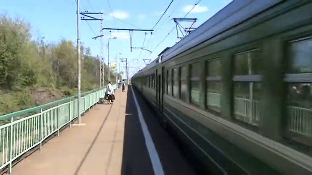 Электропоезд ЭР2Т-7134 платформа Здравница