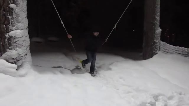 Качельки с снежками