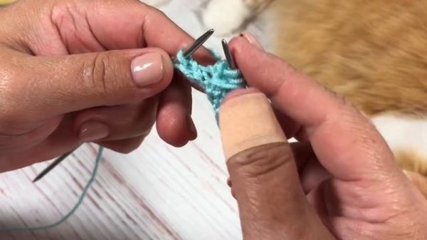 Узоры спицами. Резинка с косыми петлями.