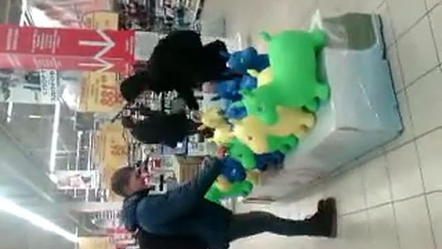 прикол ржака в магазине ашан смотреть онлайн