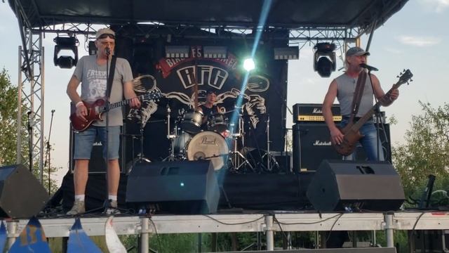Рок-группа МОТОР  - Проданная юность - Bike fest Gomel 2022 BFG байк-фестиваль смотреть онлайн