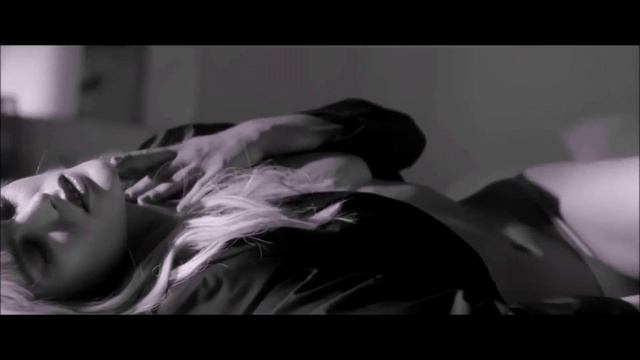 Cafe Americaine - Embrasse Moi смотреть онлайн