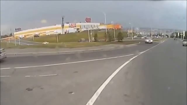 Приколы над девушками с падениями и неудачами (56) смотреть онлайн