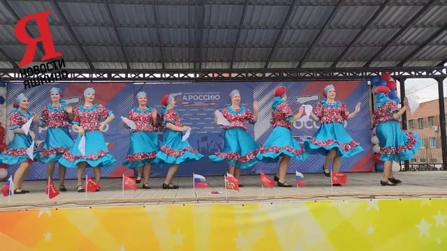 Хореографический коллектив «Девчата» (ЦДК) с танцем «Кадриль»