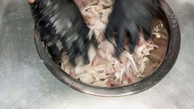 ТАЛА НЕ ТАЛА ИЗ СЕЛЬДИ смотреть онлайн