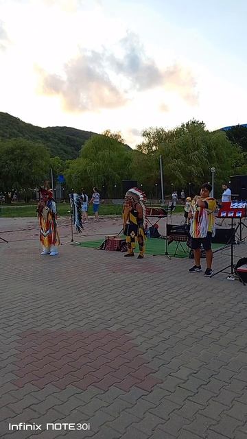 Вечерняя прогулка в Архипо-Осиповке смотреть онлайн