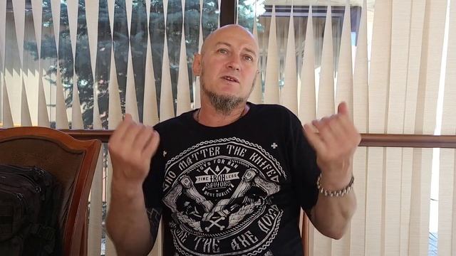 Алексей Гайворонский, ломает гвозди, голые руки! смотреть онлайн