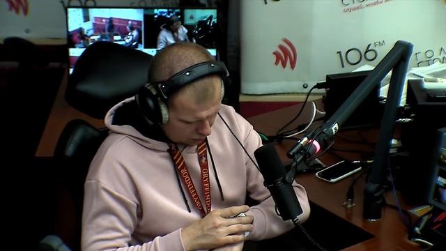 В Facebook и YouTube появятся ролики об Украине. Комментарий Артема Биденко смотреть онлайн