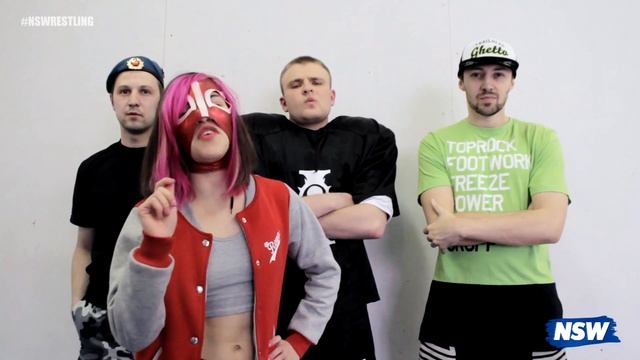 NSW Comic Con 2016: "Рея и ее дружки готовы к Комик-Кону и Триумфу" смотреть онлайн