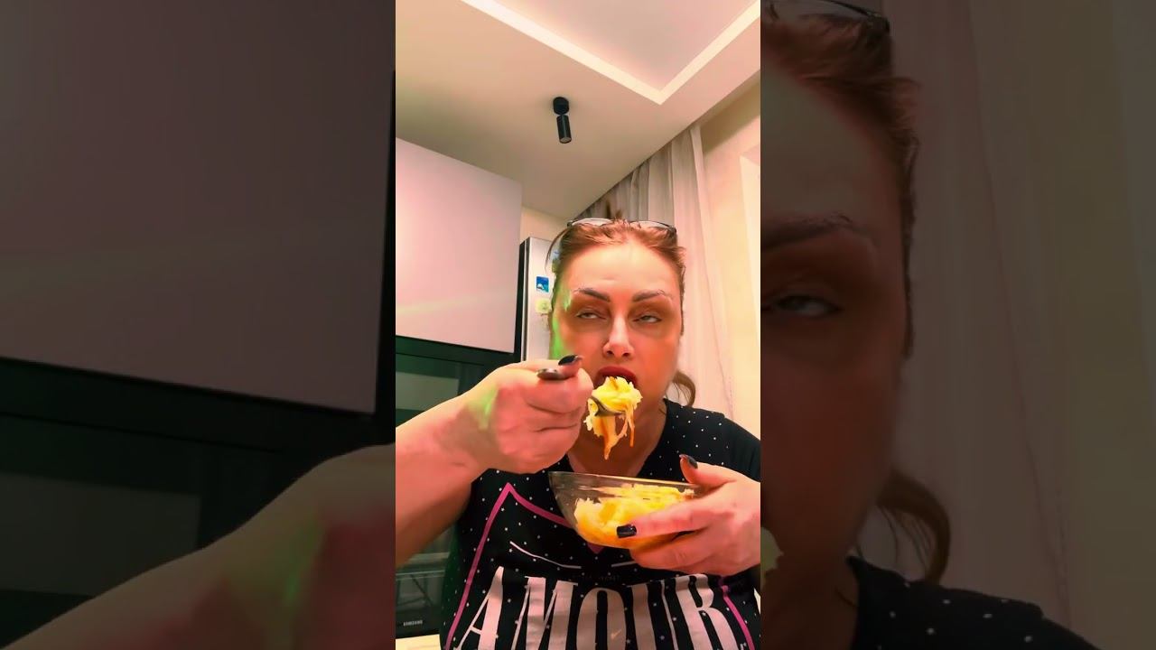 Ночной доЖорПростая Русская еда самая вкусная, особенно ночьюПрисоединяйтесь смотреть онлайн