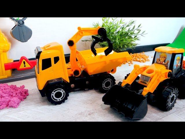 Рабочие машины. Собираем самосвал. Машины для детей смотреть онлайн