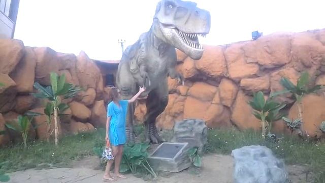 Кинетические динозавры в пос.Джубга смотреть онлайн