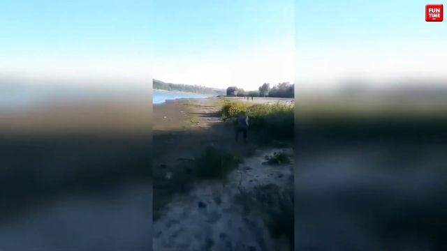 Я РЖАЛ ДО СЛЕЗ // приколы НА РЫБАЛКЕ 2020 // пьяные на рыбалке / приколы 2020! смотреть онлайн