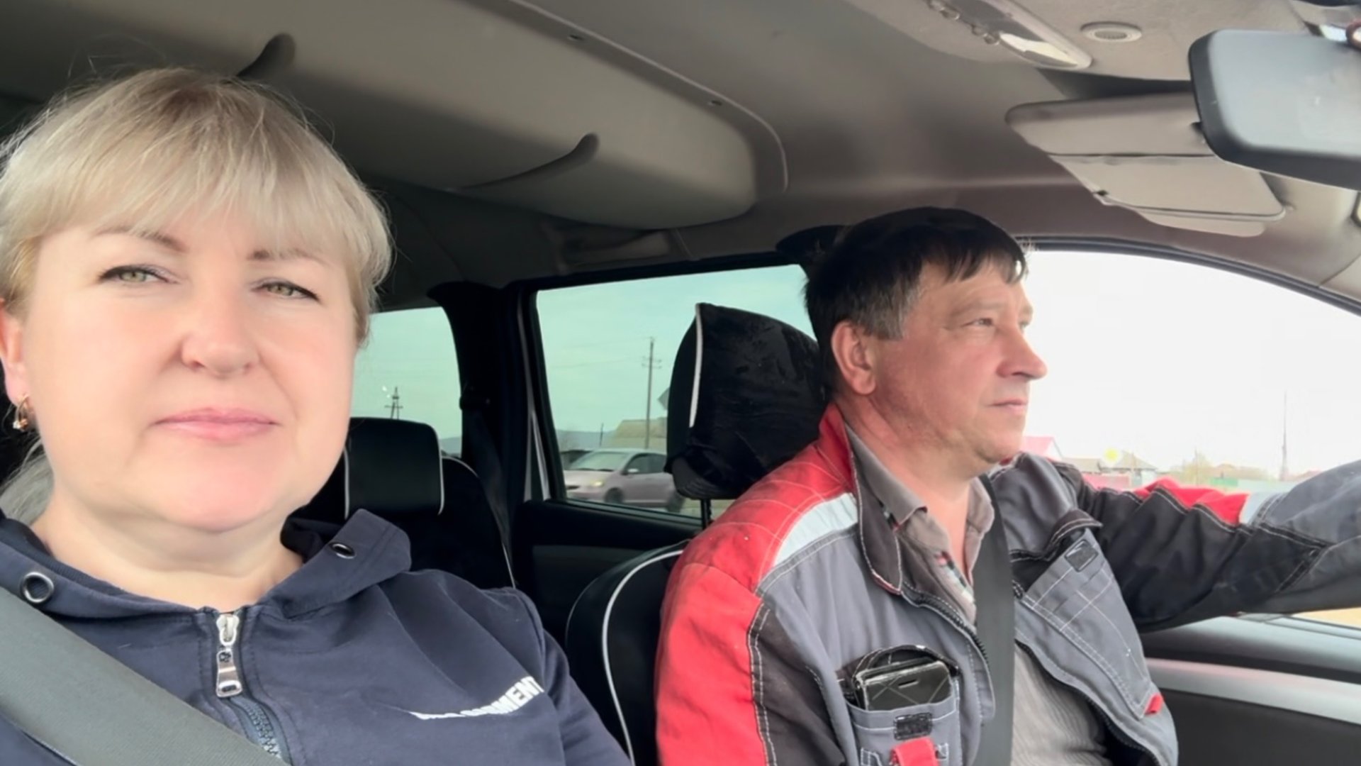 Живём в СИБИРИ. Убрались на могилках. Прогулялись по ЛЕСУ. БУЛОЧКИ 👍 ВКУСНЫЙ УЖИН 🍽️🍷 смотреть онлайн