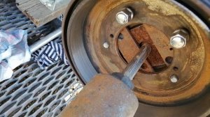 Замена подшипника на задней полуоси самому Судзуки Джимни сиерра 2020.