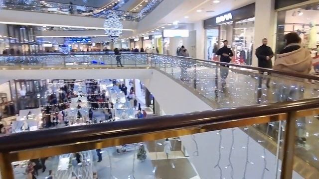 ТЦ ГАЛЕРЕЯ 2024г. г.Санкт-Петербург смотреть онлайн