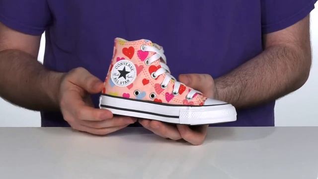 Converse Kids Chuck Taylor® All Star® Hi - Always On Hearts (Little Kid/Big Kid) SKU: 9526207 смотреть онлайн